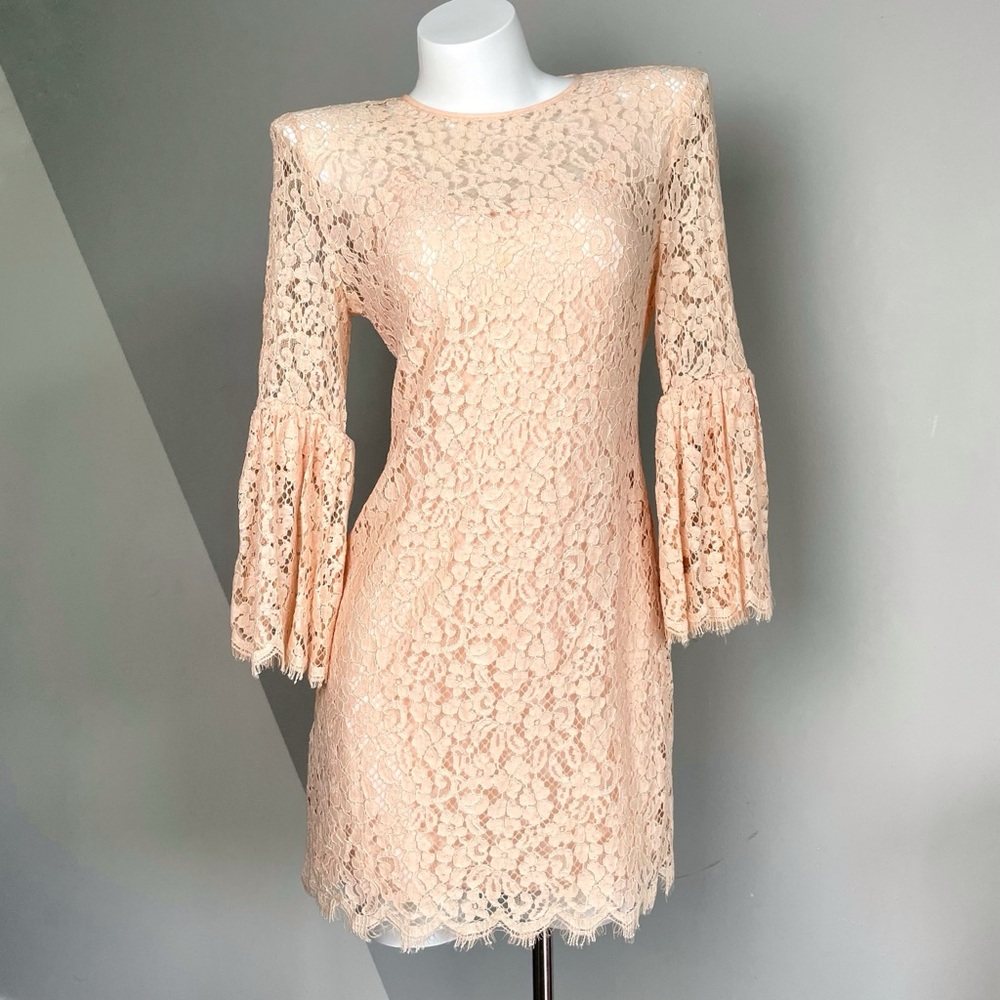 Elegant Lace Midi Dress in Cream